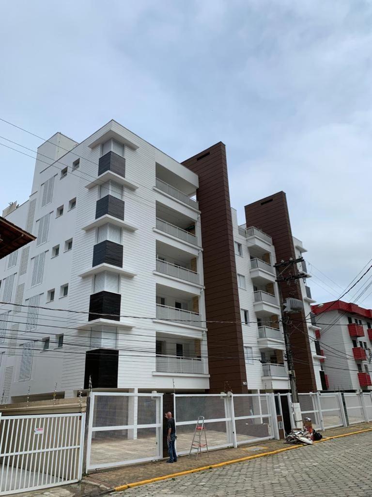 Apartamento Cobertura อูบาตูบา ภายนอก รูปภาพ